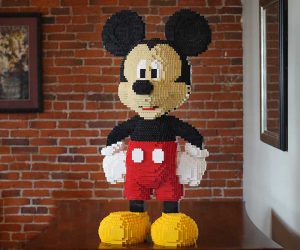 Lego Mickey Mouse